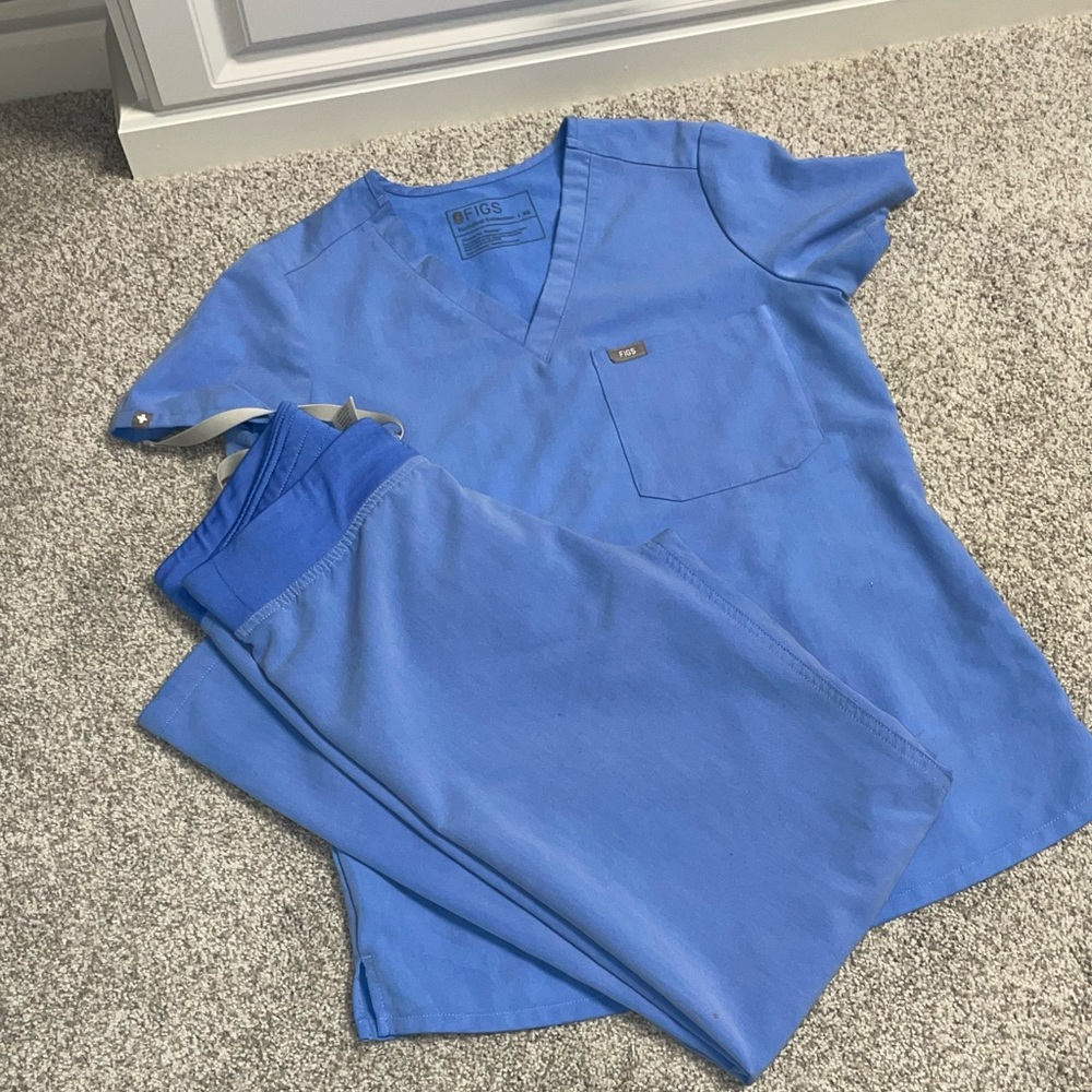 FIGS scrubs SET